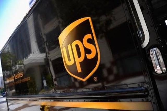 How to Embed a Ups Tracking Number in an Email